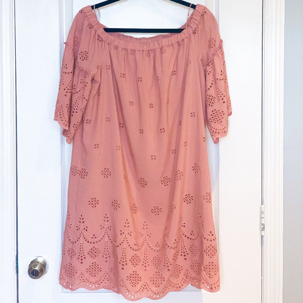 Madewell—Eyelet Off-the-Shoulder Dress - Picture 5 of 5